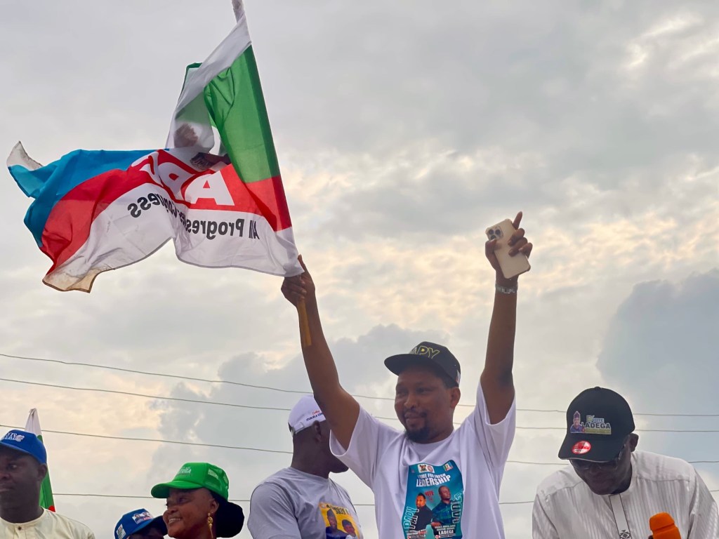 APC Fires Up Ward D in Ikorodu LG as Paapi Flags Off Re-election Campaign Bid with Musical Funfair ▪️Ladega, Animashaun, Shittu, other top party leaders canvass massive support for Paapi’s return to office as Ward D&nbsp;Councillor